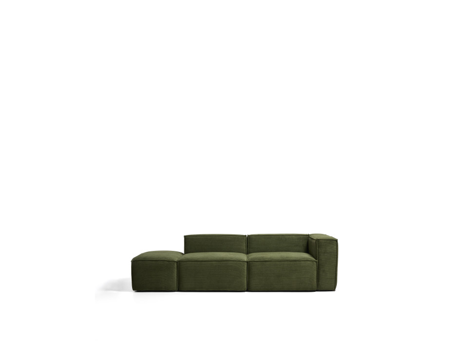 Canapé 3 places Blok avec accoudoir gauche et pouf latéral en velours côtelé vert épais, 270 cm. Crédit FSC Mix.