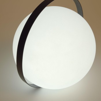Lampe de table Dinesh avec poignée en acier noir