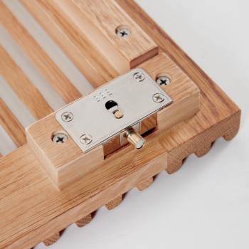 Bibliothèque Beyla en bois massif et placage chêne 84,5 x 170 cm FSC 100%