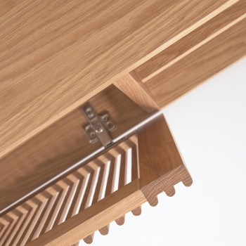 Meuble TV 2 portes Beyla en bois massif et placage chêne 180 x 49,5 cm FSC100%