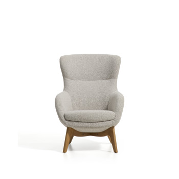 Fauteuil Adiran en chenille beige épaisse avec pieds en chêne massif finition naturelle