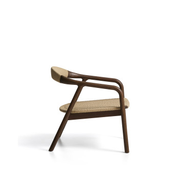 Fauteuil Derile en chêne massif finition noyer et cordelette en papier beige certifiée FSC Mix