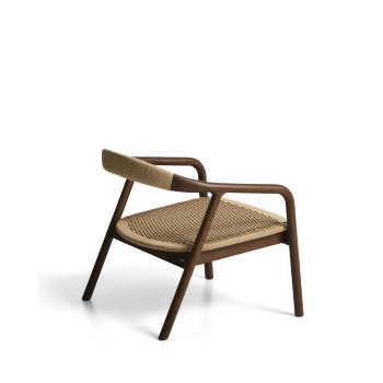 Fauteuil Derile en chêne massif finition noyer et cordelette en papier beige certifiée FSC Mix
