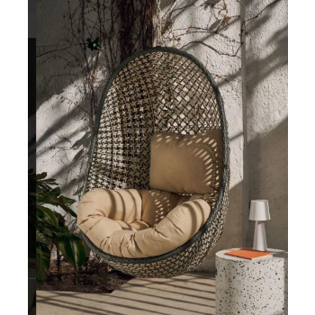 Chaise suspendue Cira avec finition naturelle