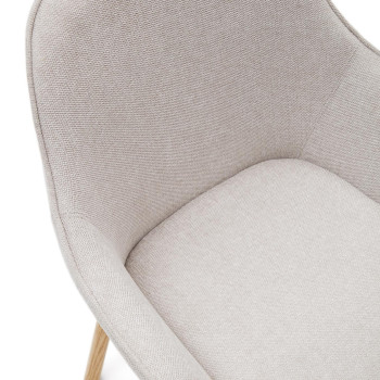 Chaise Aleli en chenille beige et pieds en frêne massif finition naturelle