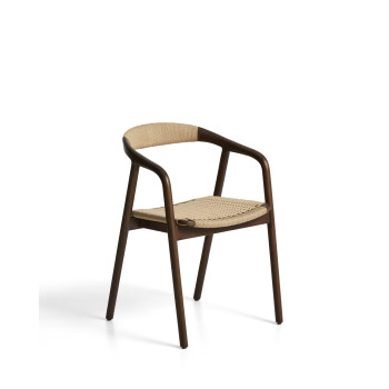 Chaise Derile en chêne massif finition noyer et cordelette en papier beige, certifiée FSC Mix.