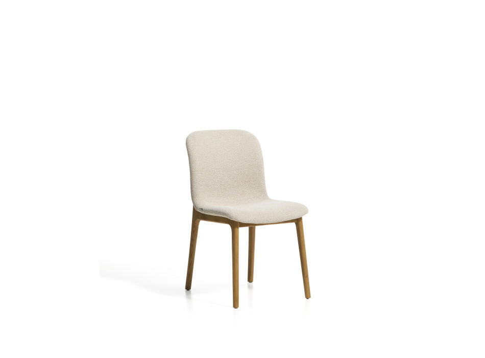 Chaise Elnor en chenille beige avec pieds en chêne massif finition naturelle