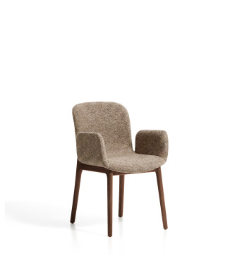Fauteuil Elnor en chenille marron avec accoudoirs et pieds en chêne massif finition noyer