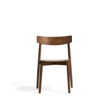 Chaise Evera en placage chêne avec finition