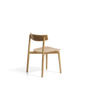 Chaise Evera en placage chêne avec finition