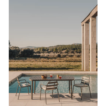 Chaise Joncols en aluminium peint LA FORME