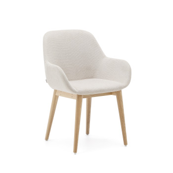 Chaise Konna beige avec pieds en frêne massif et finition naturelle