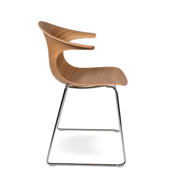 Fauteuil traîneau en bois LOOP 3D - INFINITI