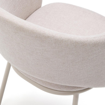 Chaise Maina beige avec pieds en acier et finition beige FSC Mix Credit