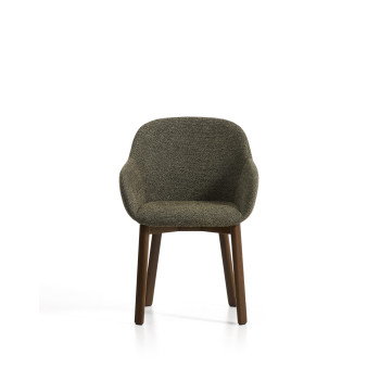 Chaise Meila avec accoudoirs en chenille verte et pieds en chêne massif finition noyer