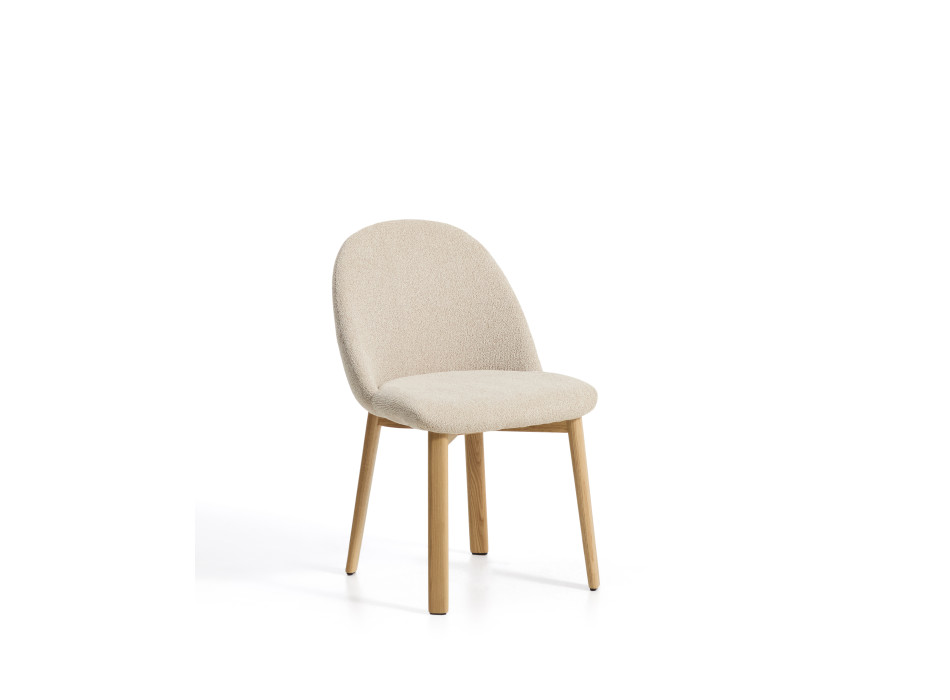 Chaise Meila en chenille beige et pieds en chêne massif finition naturelle