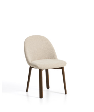 Chaise Meila en chenille beige et pieds en chêne massif finition noyer