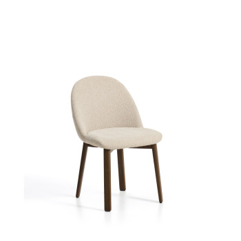 Chaise Meila en chenille beige et pieds en chêne massif finition noyer