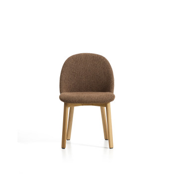 Chaise Meila en chenille terracotta et pieds en chêne massif finition naturelle