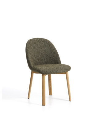 Chaise Meila en chenille verte et pieds en chêne massif finition naturelle