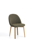 Chaise Meila en chenille verte et pieds en chêne massif finition naturelle