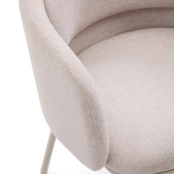 Chaise Minda beige avec pieds en acier et finition beige FSC Mix Credit