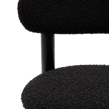 Chaise Nebai en tissu bouclé