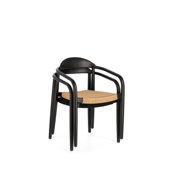 Chaise Nina en bois d'acacia massif, finition noire et corde en papier beige certifiée FSC 100%.