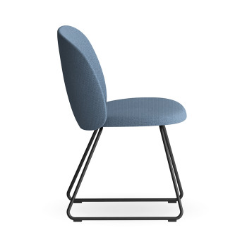 Chaise Volta avec piètement luge Infiniti