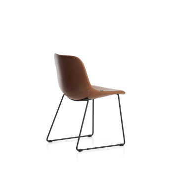Chaise Zahara dans