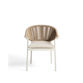 Chaise Zuara en aluminium écru et corde synthétique marron