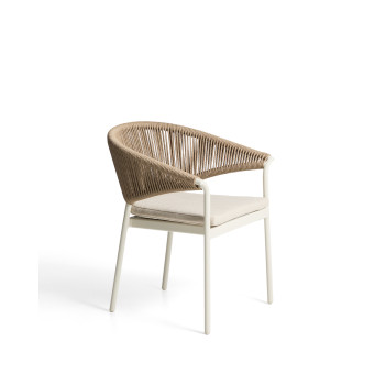Chaise Zuara en aluminium écru et corde synthétique marron
