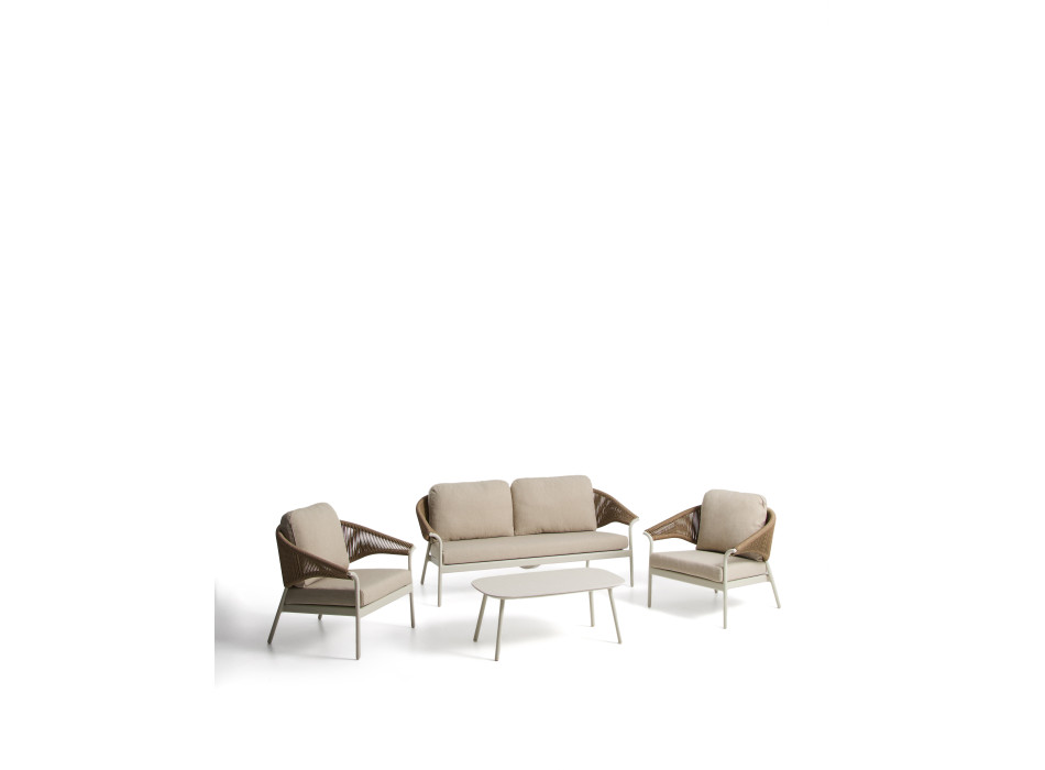 Ensemble Zuara comprenant un canapé 3 places, 2 fauteuils et une table d'extérieur en aluminium écru et corde synthétique marron.