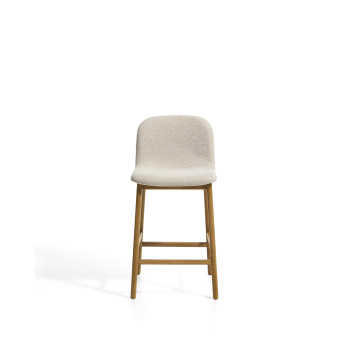Tabouret Elnor en chenille beige avec pieds en chêne massif finition naturelle, 65 cm
