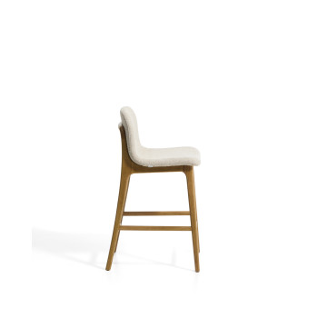 Tabouret Elnor en chenille beige avec pieds en chêne massif finition naturelle, 65 cm