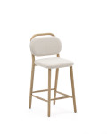 Tabouret Helda en chenille beige et chêne massif FSC Mix Credit 65 cm