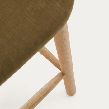 Tabouret Helda en chenille verte et chêne massif FSC Mix Credit 65 cm