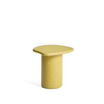 Table d'appoint en béton couleur moutarde Macarella, 48 x 47 cm