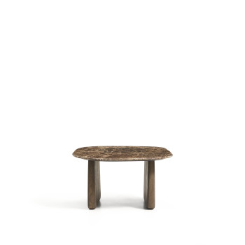 Table basse Pirita en marbre brun et pieds en chêne massif avec finition