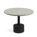 Table basse Delano en terrazzo gris et pieds en acier finition noire Ø 55 cm