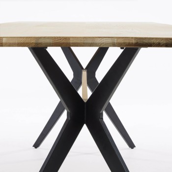 Table en placage de chêne améthyste