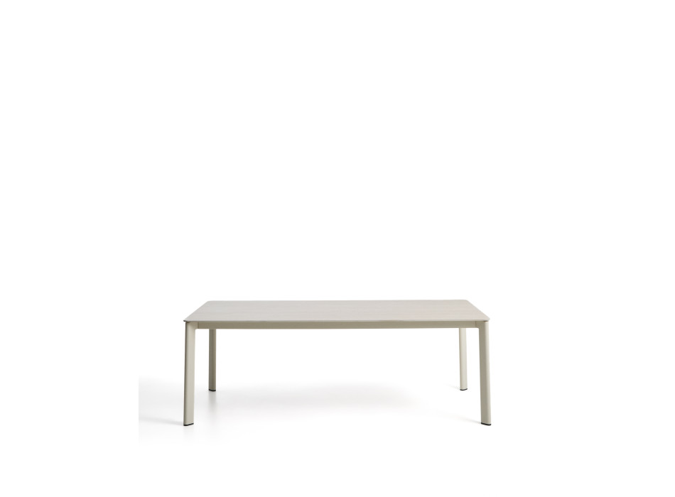 Table Anafi en pierre frittée et aluminium écru, 220 x 100 cm