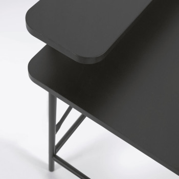 Table Galatia en mélaminé noir avec pieds en métal peint en noir 120 x 60 cm